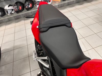2026 Honda CBR650R E-Clutch - Photo 8