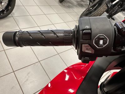 2026 Honda CBR650R E-Clutch - Photo 6