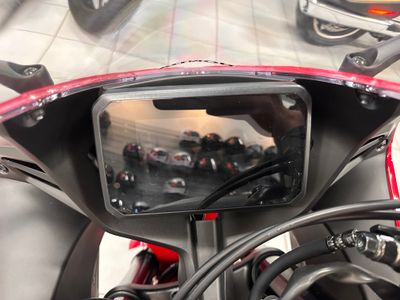 2026 Honda CBR650R E-Clutch - Photo 5