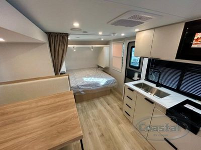 2026 Winnebago Micro Minnie - Photo 4