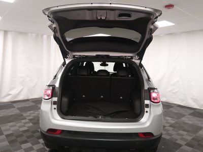 2025 Jeep Compass — photo 11 view