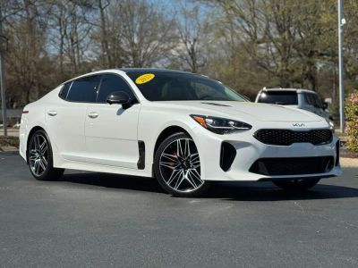 2023 Kia Stinger - Photo 2