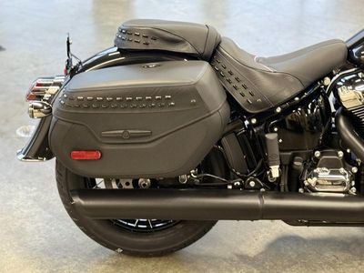 2026 Harley-Davidson FLHC - Heritage Classic - Photo 13