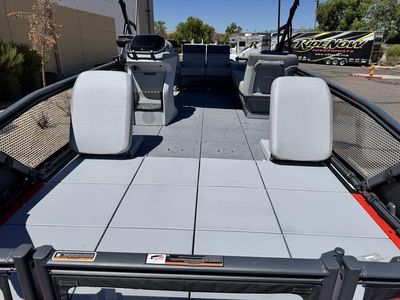 2025 Sea-Doo Switch Sport 21 - 230 hp Painted - Photo 11