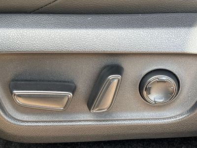 2026 Toyota 4Runner i-FORCE MAX - Photo 8