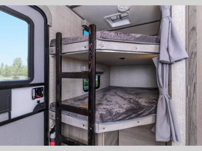 2021 Gulf Stream RV Gulfstream - Photo 4