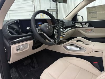 2026 Mercedes-Benz GLE — photo 12 view