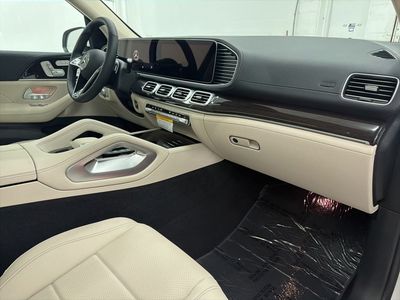 2026 Mercedes-Benz GLE — photo 28 view