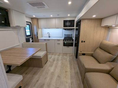 2026 Winnebago Thrive — photo 7 view