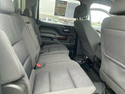 2017 GMC Sierra 2500HD — photo 18 view