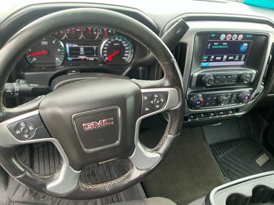 2017 GMC Sierra 2500HD — photo 14 view