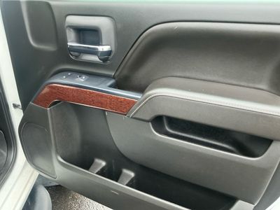 2017 GMC Sierra 2500HD — photo 21 view