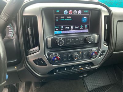 2017 GMC Sierra 2500HD — photo 11 view