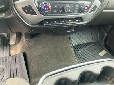 2017 GMC Sierra 2500HD — photo 12 view