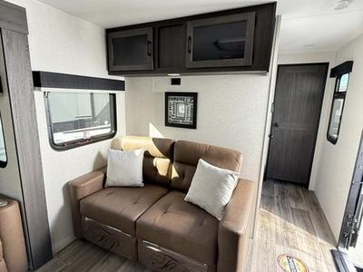 2026 Venture RV SPORTTREK - Photo 11