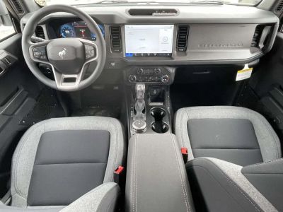 2026 Ford Bronco — photo 11 view