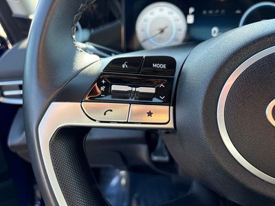 2025 Hyundai Elantra - Photo 14