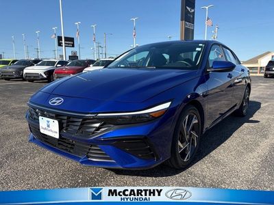 2025 Hyundai Elantra - Photo 1