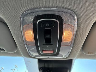 2025 Hyundai Elantra - Photo 31