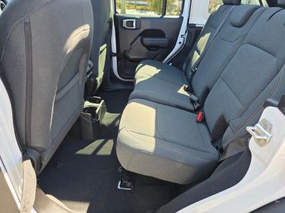 2026 Jeep Wrangler — photo 8 view