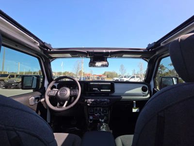 2026 Jeep Wrangler — photo 10 view