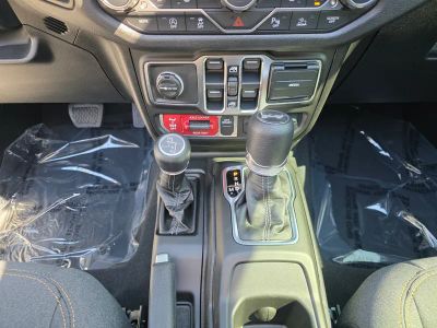 2026 Jeep Wrangler — photo 16 view