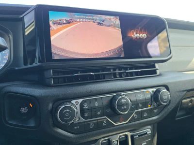 2026 Jeep Wrangler — photo 21 view