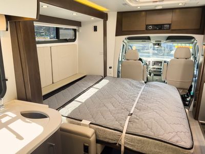 2019 Leisure Travel Vans UNITY - Photo 18