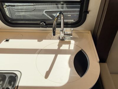 2019 Leisure Travel Vans UNITY - Photo 10