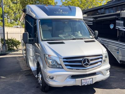 2019 Leisure Travel Vans UNITY - Photo 1