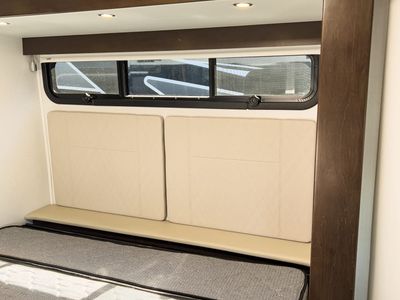 2019 Leisure Travel Vans UNITY - Photo 16
