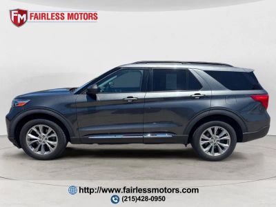 2020 Ford Explorer — side profile view