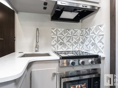 2026 Coachmen Freelander - Photo 10