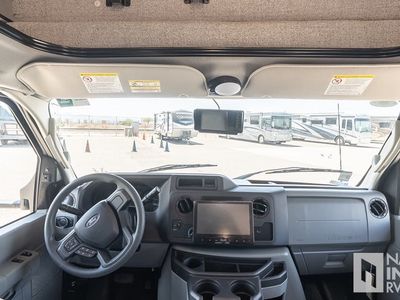 2026 Coachmen Freelander - Photo 6