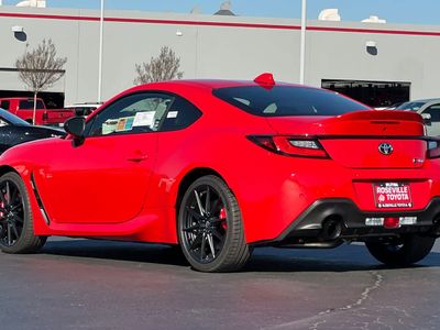 2026 Toyota GR86 - Photo 6
