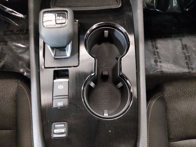 2025 Nissan Rogue - Photo 18