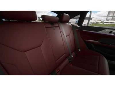 2026 BMW i4 — photo 12 view