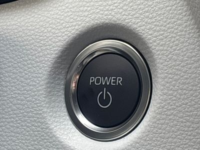 2026 Toyota Corolla Hybrid - Photo 17
