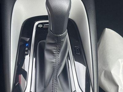 2026 Toyota Corolla Hybrid - Photo 13