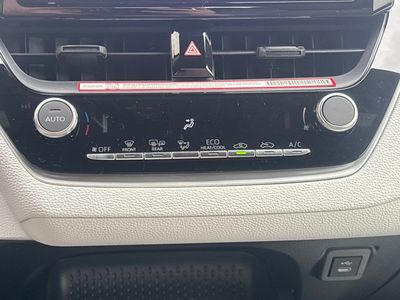 2026 Toyota Corolla Hybrid - Photo 12