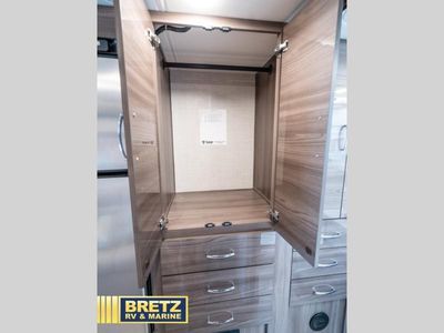 2024 Thor Motor Coach Tiburon Sprinter - Photo 15