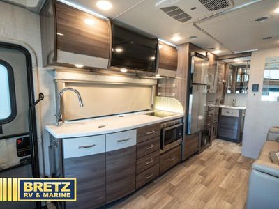 2024 Thor Motor Coach Tiburon Sprinter - Photo 8