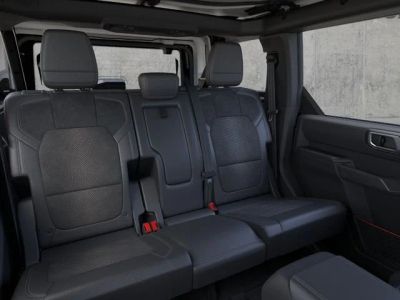 2026 Ford Bronco — photo 11 view