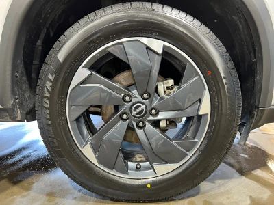 2024 Nissan Rogue — photo 16 view