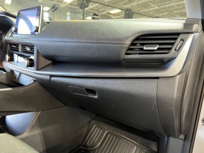 2024 Nissan Rogue — photo 12 view