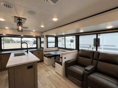 2026 Jayco NORTH TRAIL — photo 10 view