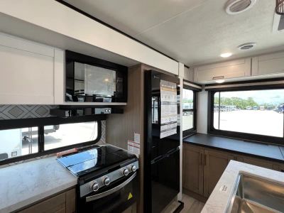 2026 Jayco NORTH TRAIL — photo 9 view