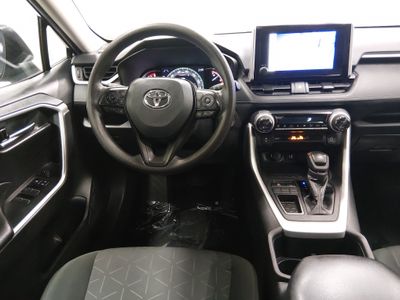 2024 Toyota RAV4 - Photo 12