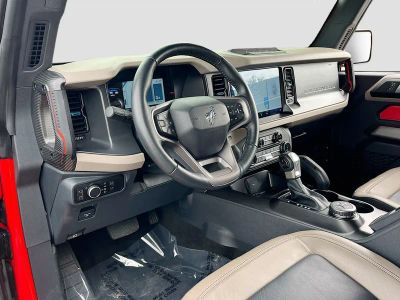 2022 Ford Bronco — photo 9 view