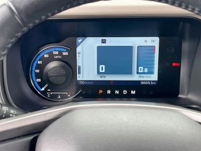 2022 Ford Bronco — photo 12 view
